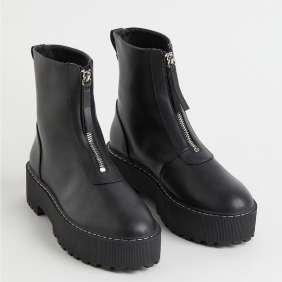 H&M Shoes - H&M Boots🖤🖤